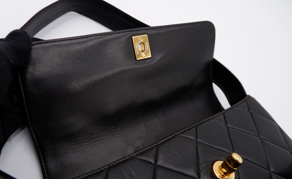 Chanel Black Lambskin Double CC Turnlock Shoulder Bag — 1996-1997