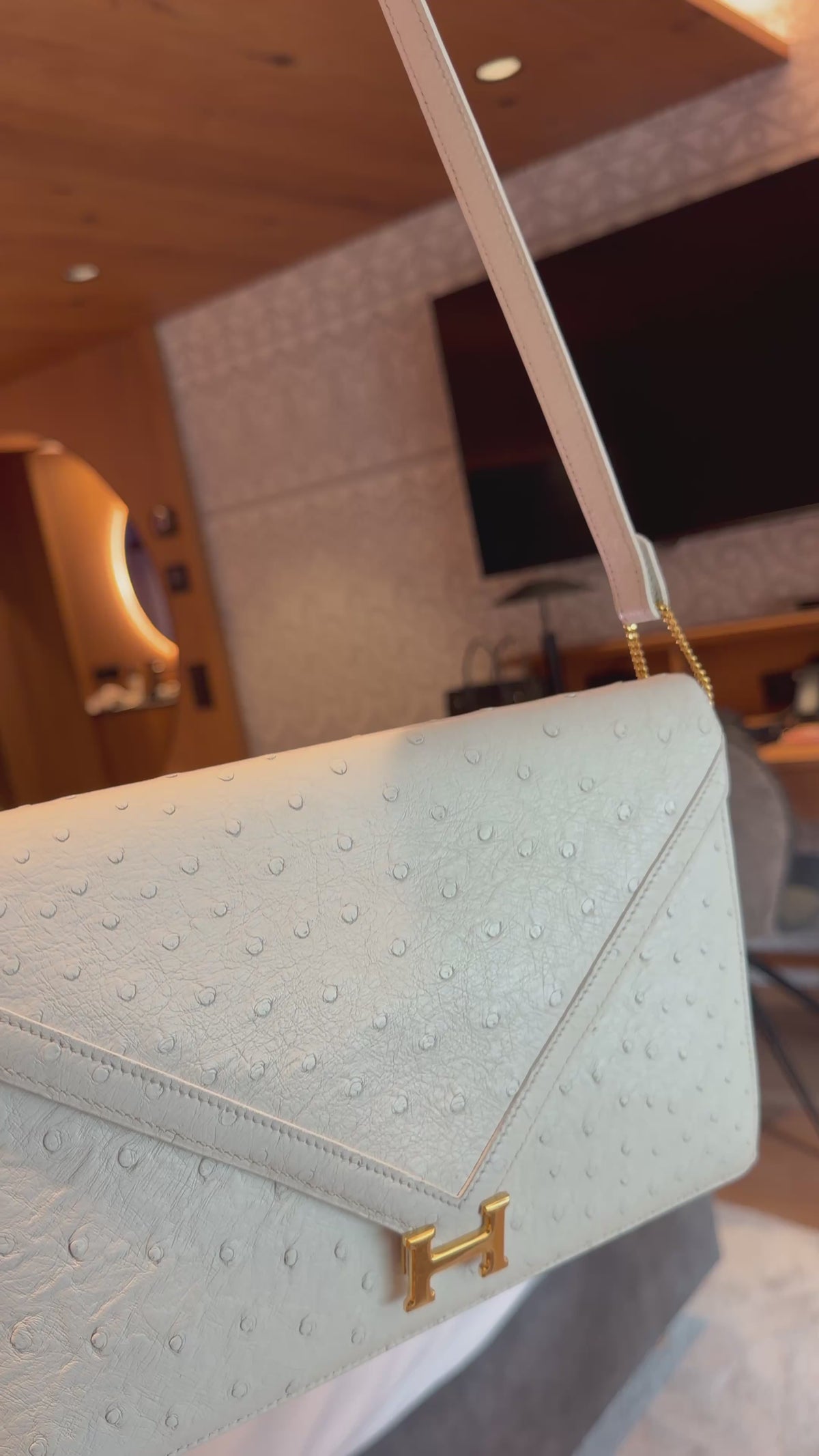 Hermès Off White Ostrich Lydie — 1986