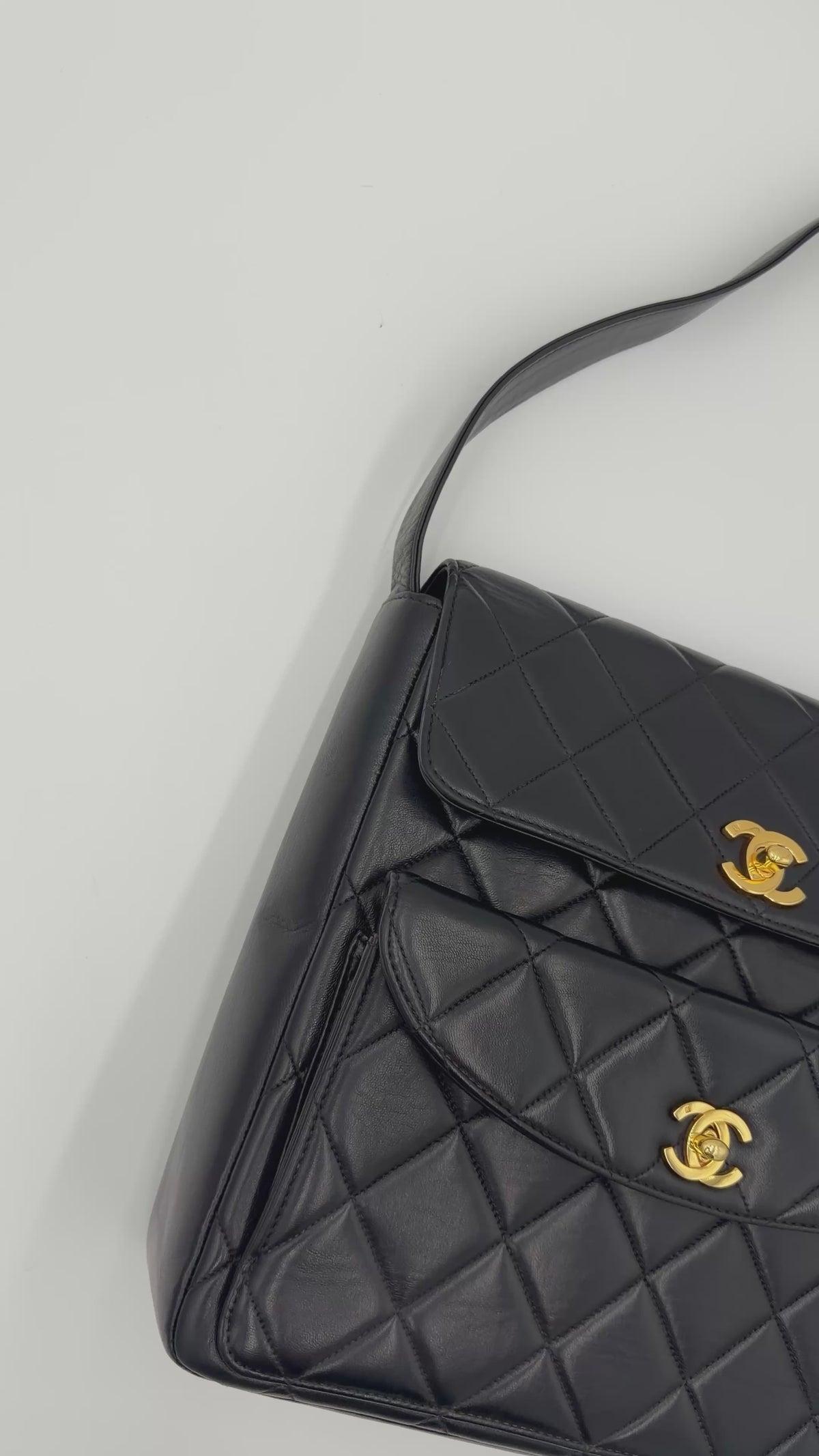 Chanel Black Lambskin Double CC Turnlock Shoulder Bag — 1996-1997